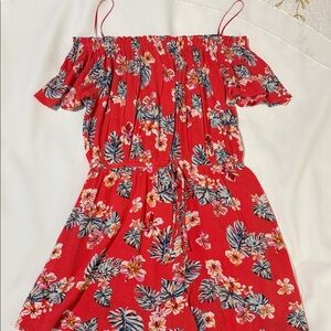 EUC Elodie juniors tropical red floral romper. Size juniors L